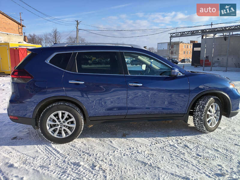 Позашляховик / Кросовер Nissan Rogue 2018 в Сумах фото 2 Позашляховик / Кросовер Nissan Rogue 2018 в Сумах