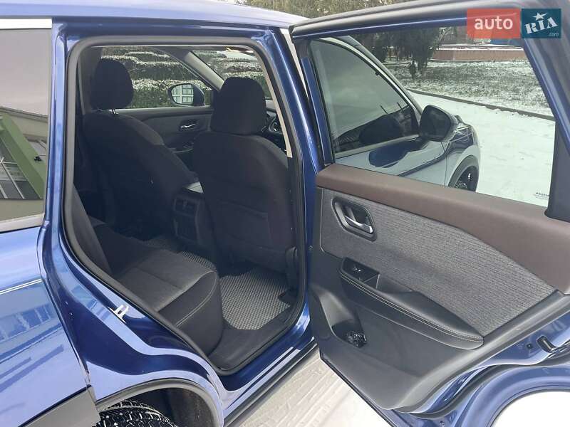 Внедорожник / Кроссовер Nissan Rogue 2022 в Виннице