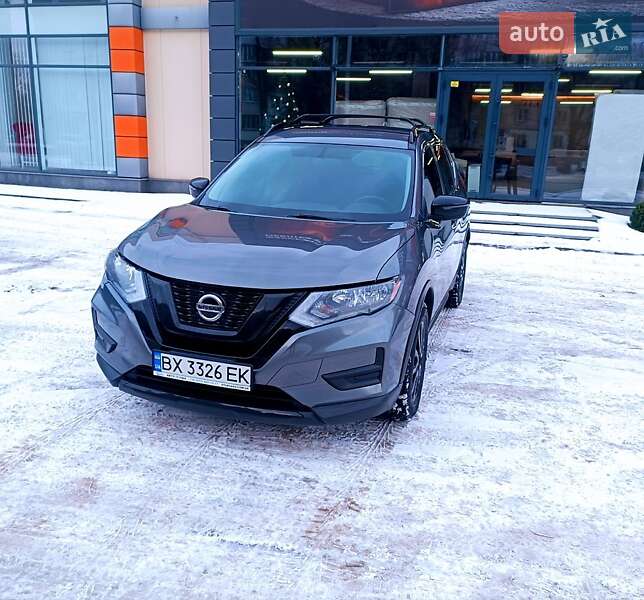 Позашляховик / Кросовер Nissan Rogue 2018 в Хмельницькому