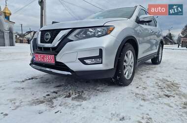 Внедорожник / Кроссовер Nissan Rogue 2018 в Ровно