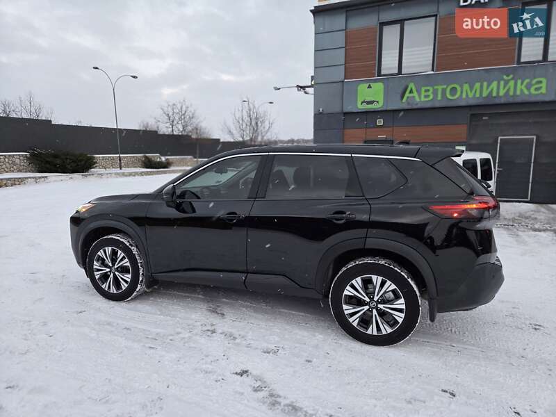 Внедорожник / Кроссовер Nissan Rogue 2021 в Тернополе