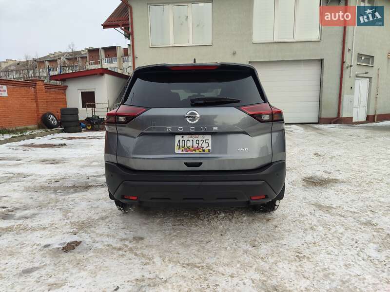Позашляховик / Кросовер Nissan Rogue 2021 в Івано-Франківську