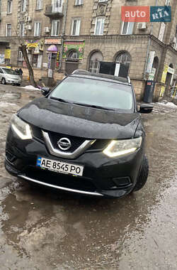Внедорожник / Кроссовер Nissan Rogue 2014 в Каменском