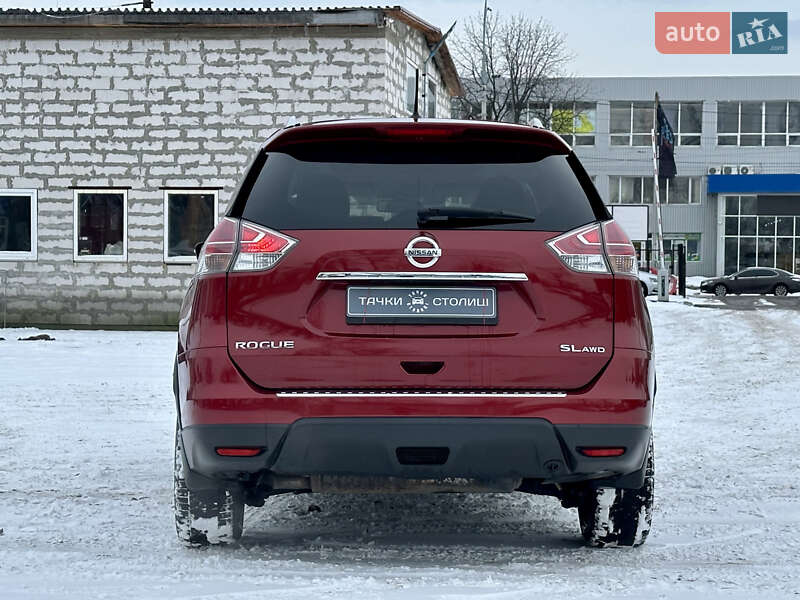 Позашляховик / Кросовер Nissan Rogue 2016 в Києві