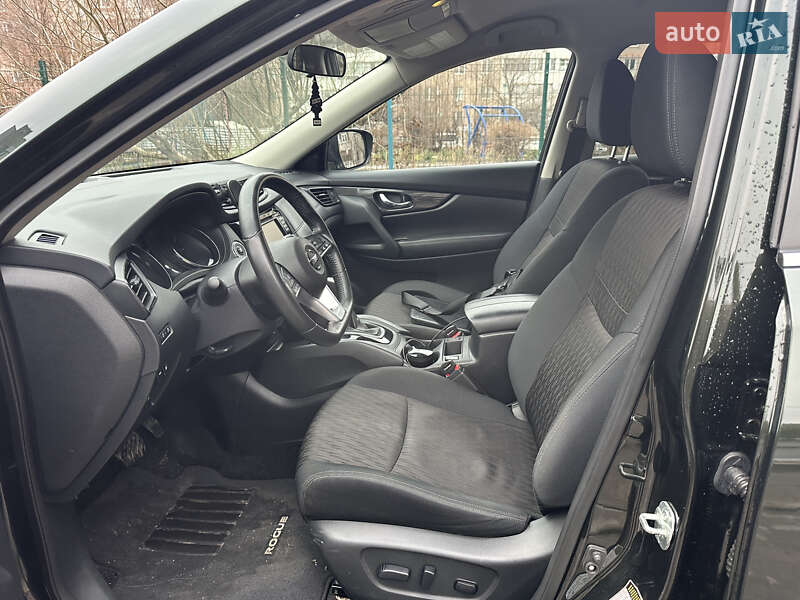 Позашляховик / Кросовер Nissan Rogue 2018 в Запоріжжі