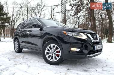 Позашляховик / Кросовер Nissan Rogue 2017 в Кривому Розі