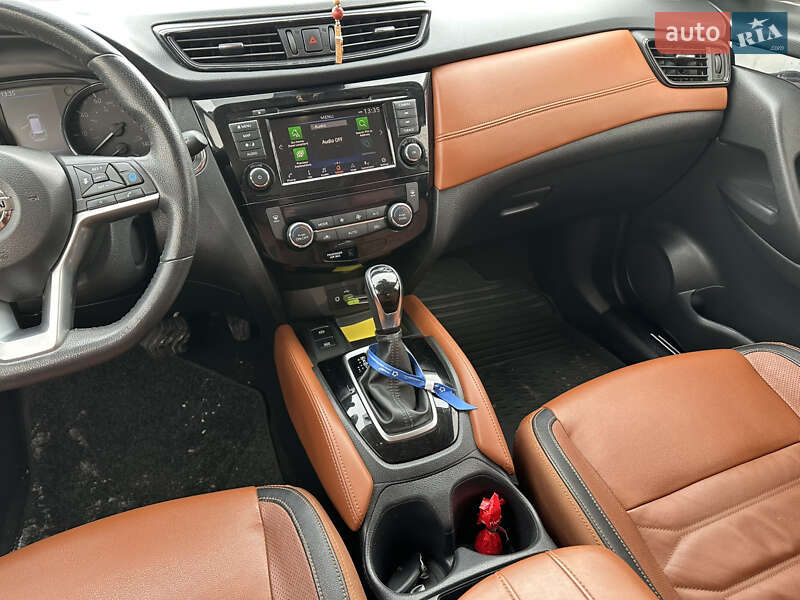 Внедорожник / Кроссовер Nissan Rogue 2018 в Виннице