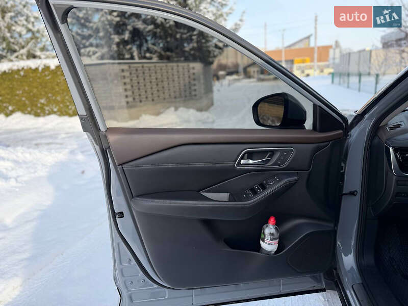 Позашляховик / Кросовер Nissan Rogue 2022 в Білій Церкві