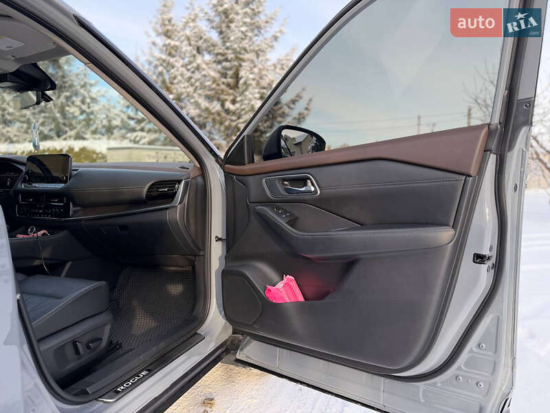 Позашляховик / Кросовер Nissan Rogue 2022 в Білій Церкві