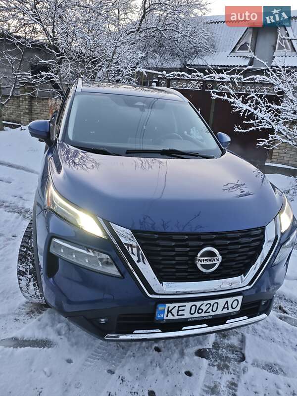 Позашляховик / Кросовер Nissan Rogue 2021 в Дніпрі