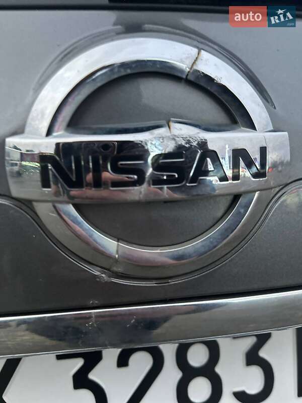 Внедорожник / Кроссовер Nissan Rogue 2017 в Харькове