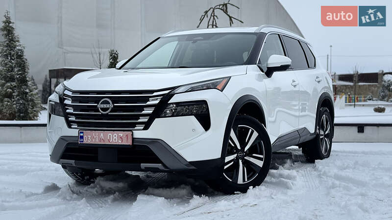 Внедорожник / Кроссовер Nissan Rogue 2024 в Ровно