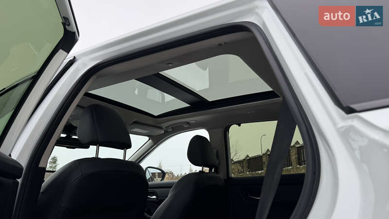 Внедорожник / Кроссовер Nissan Rogue 2024 в Ровно