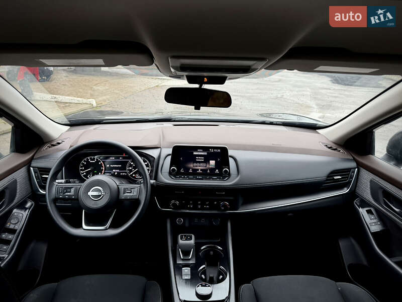Внедорожник / Кроссовер Nissan Rogue 2023 в Запорожье