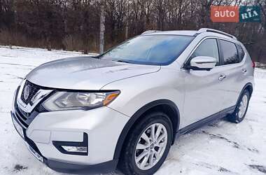 Внедорожник / Кроссовер Nissan Rogue 2018 в Виннице