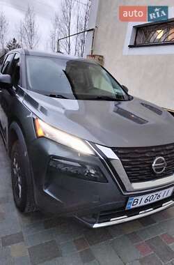 Позашляховик / Кросовер Nissan Rogue 2021 в Полтаві