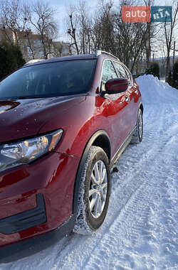Внедорожник / Кроссовер Nissan Rogue 2018 в Хмельницком