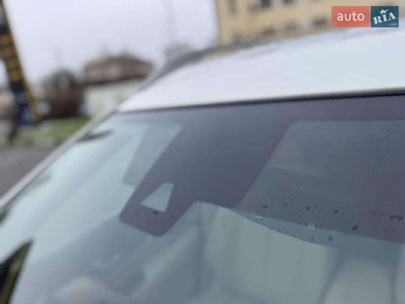 Внедорожник / Кроссовер Nissan Rogue 2019 в Одессе