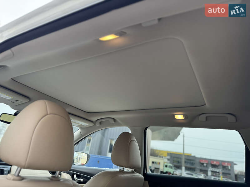 Внедорожник / Кроссовер Nissan Rogue 2019 в Одессе