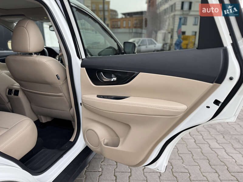 Внедорожник / Кроссовер Nissan Rogue 2019 в Одессе