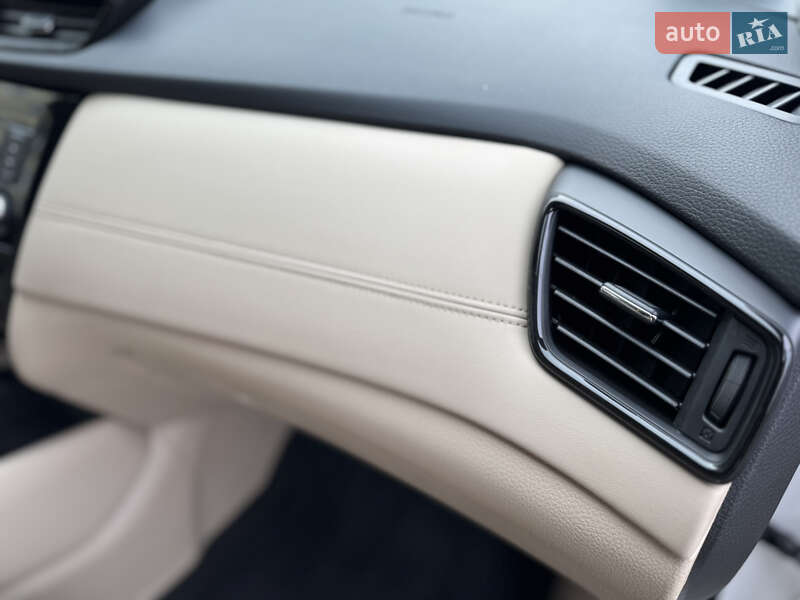 Внедорожник / Кроссовер Nissan Rogue 2019 в Одессе