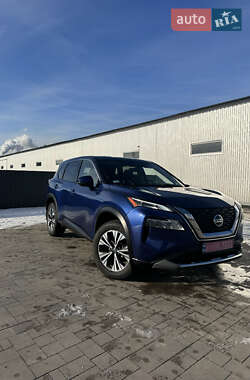 Позашляховик / Кросовер Nissan Rogue 2021 в Івано-Франківську