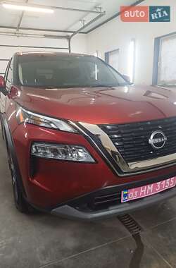 Внедорожник / Кроссовер Nissan Rogue 2022 в Луцке