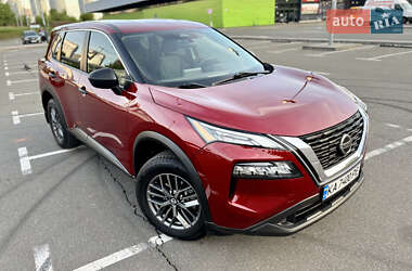 Внедорожник / Кроссовер Nissan Rogue 2021 в Киеве