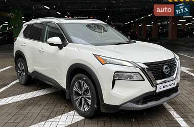 Внедорожник / Кроссовер Nissan Rogue 2022 в Киеве