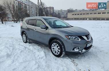 Внедорожник / Кроссовер Nissan Rogue 2015 в Харькове