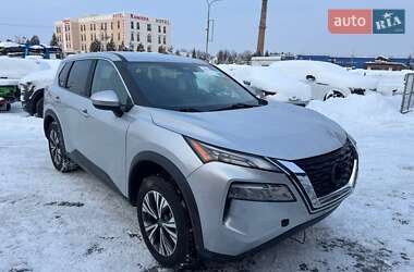 Внедорожник / Кроссовер Nissan Rogue 2023 в Львове