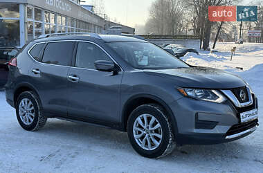 Позашляховик / Кросовер Nissan Rogue 2020 в Житомирі