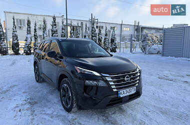 Позашляховик / Кросовер Nissan Rogue 2024 в Києві