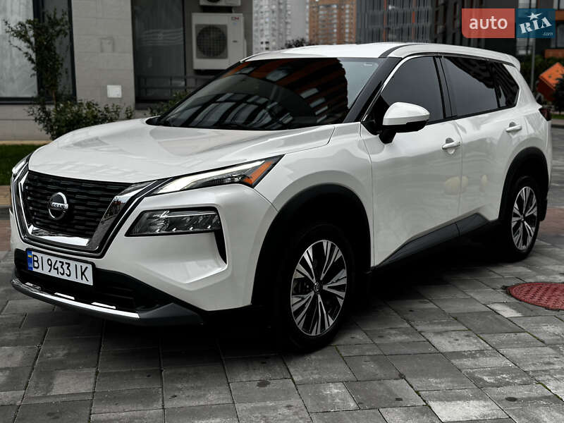 Внедорожник / Кроссовер Nissan Rogue 2021 в Киеве