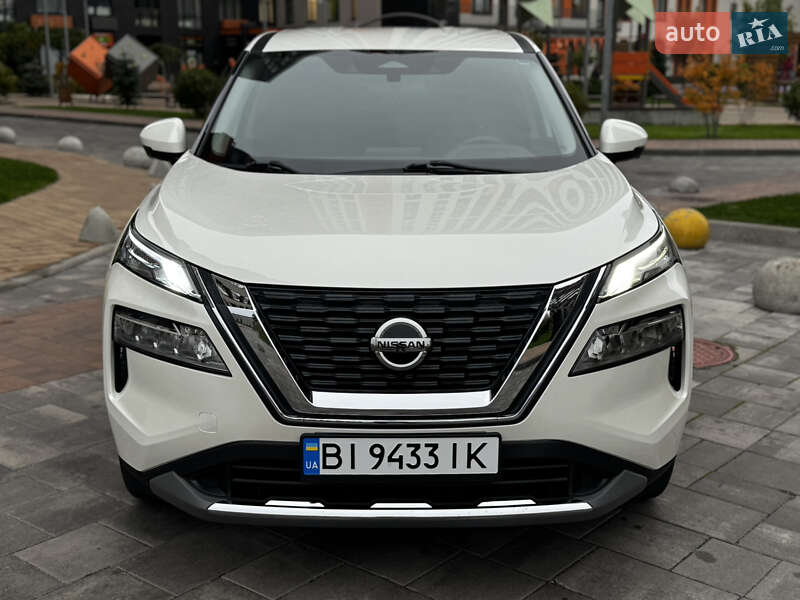 Внедорожник / Кроссовер Nissan Rogue 2021 в Киеве