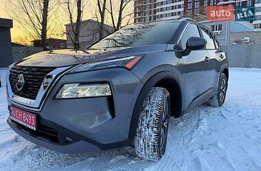 Позашляховик / Кросовер Nissan Rogue 2022 в Дніпрі