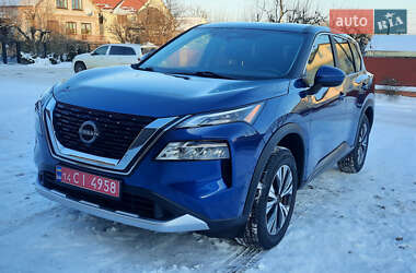 Позашляховик / Кросовер Nissan Rogue 2023 в Немирові