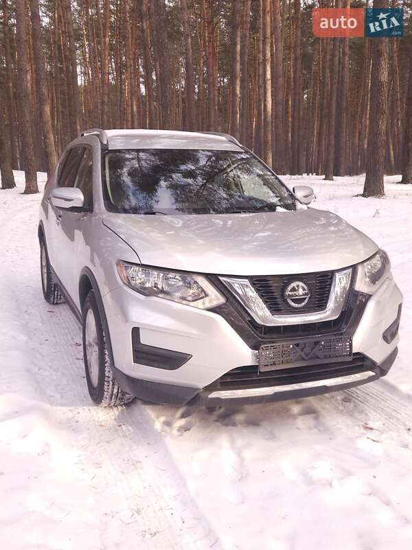 Внедорожник / Кроссовер Nissan Rogue 2018 в Сумах