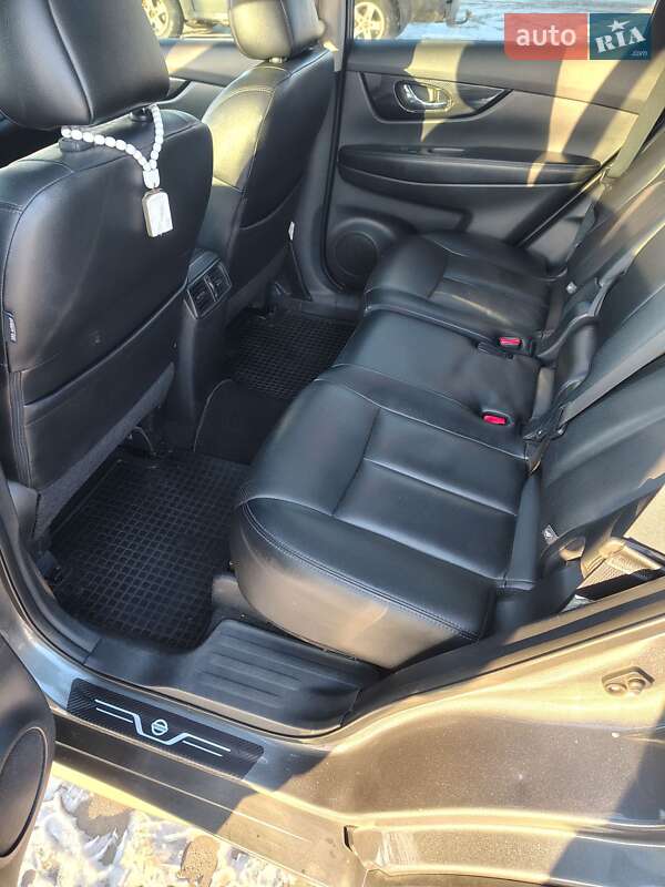 Позашляховик / Кросовер Nissan Rogue 2017 в Сумах фото 39 Позашляховик / Кросовер Nissan Rogue 2017 в Сумах