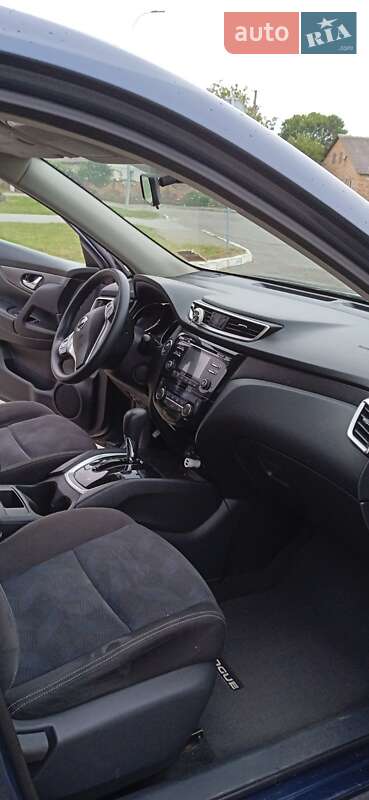 Внедорожник / Кроссовер Nissan Rogue 2015 в Луцке