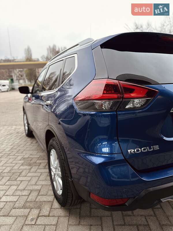 Внедорожник / Кроссовер Nissan Rogue 2019 в Днепре