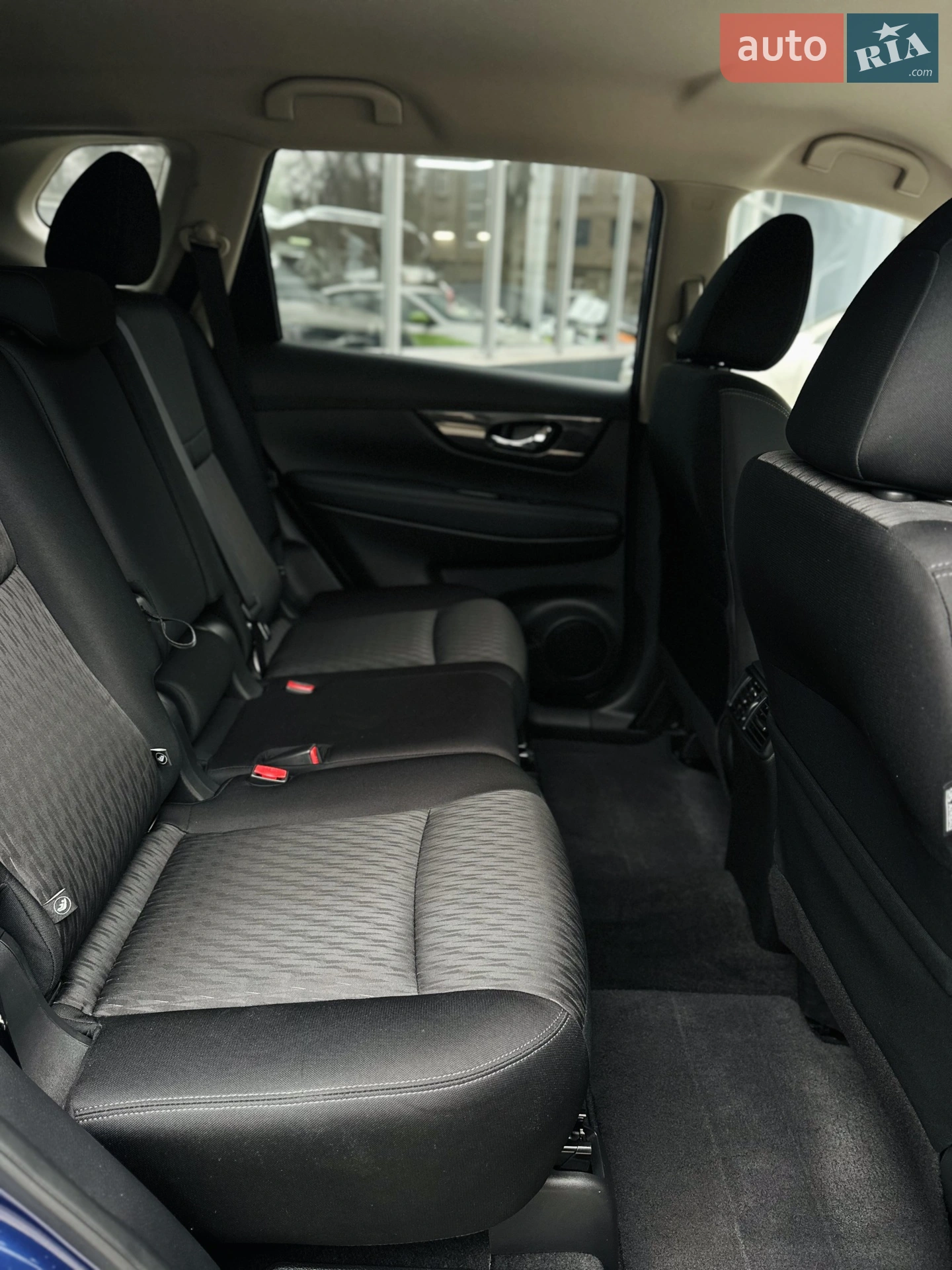 2019 Nissan Rogue - мініатюра 9