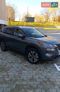 Внедорожник / Кроссовер Nissan Rogue 2023 в Луцке