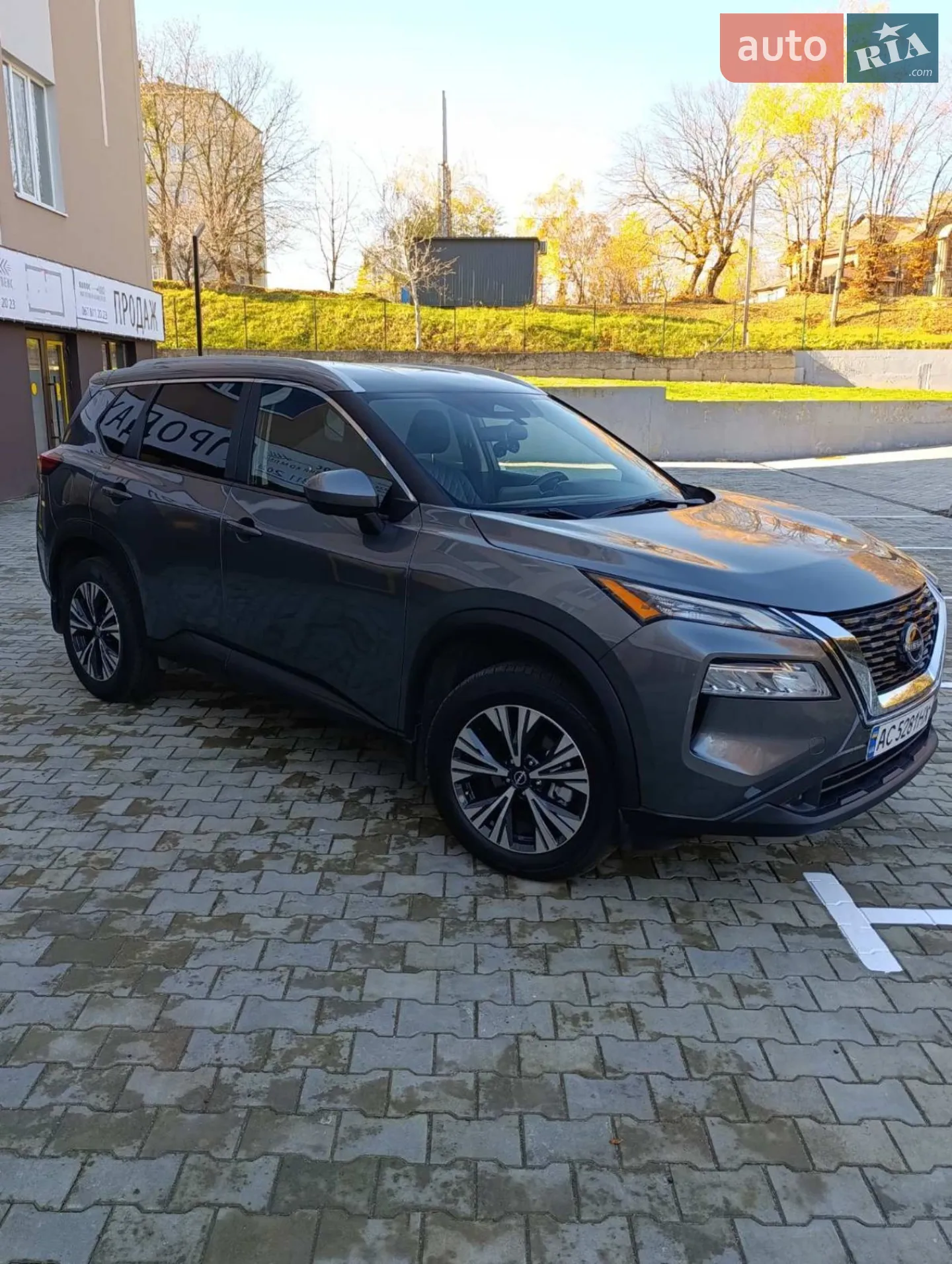 2023 Nissan Rogue - фото 1