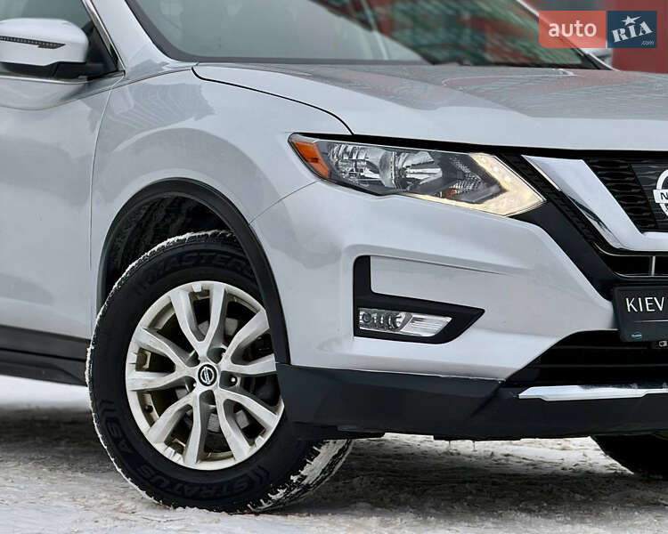 Внедорожник / Кроссовер Nissan Rogue 2018 в Киеве