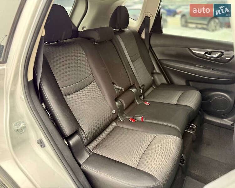 Внедорожник / Кроссовер Nissan Rogue 2018 в Киеве