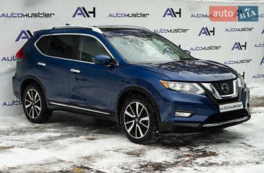 Внедорожник / Кроссовер Nissan Rogue 2018 в Киеве