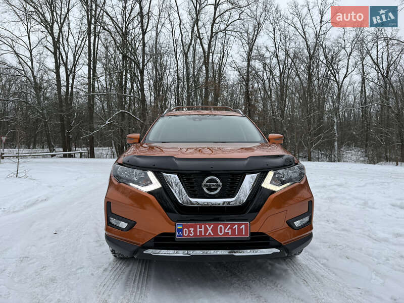 Внедорожник / Кроссовер Nissan Rogue 2019 в Фастове