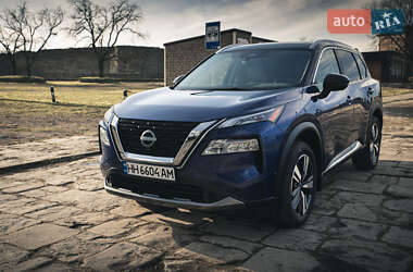 Позашляховик / Кросовер Nissan Rogue 2023 в Білгороді-Дністровському