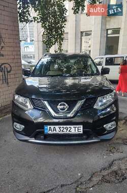 Позашляховик / Кросовер Nissan Rogue 2016 в Києві